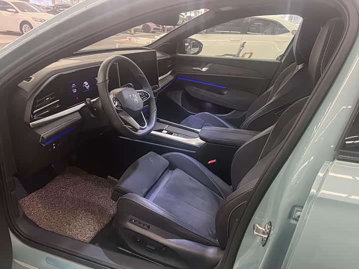 Volkswagen Passat 2025 2025款 Pro 380TSI 星空龙尊版