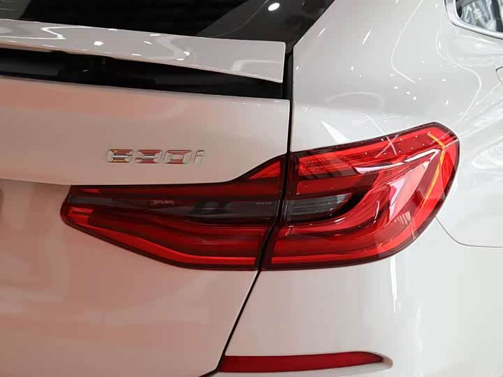 BMW 6 Series GT 2022 2022款 630i 豪华设计套装