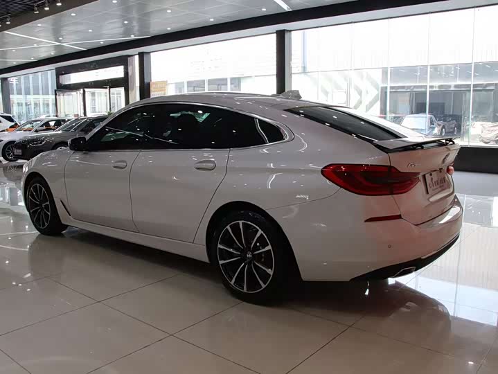 BMW 6 Series GT 2022 2022款 630i 豪华设计套装