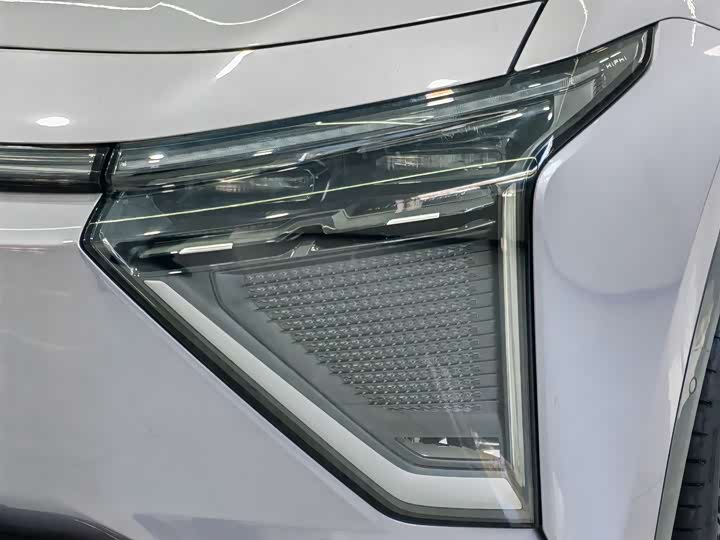 HiPhi Y 2023 2023款 560km 先锋版