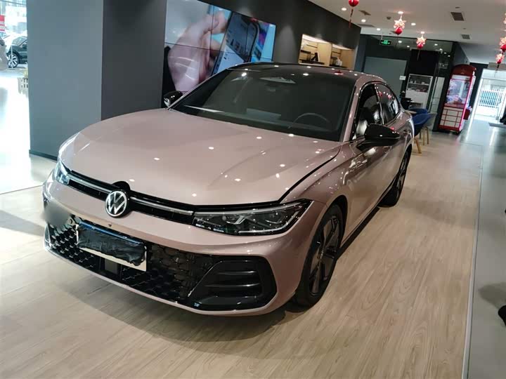 Volkswagen Passat 2025 2025款 Pro 380TSI 星空龙尊版