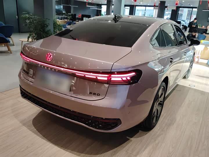 Volkswagen Passat 2025 2025款 Pro 380TSI 星空龙尊版