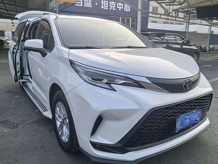 Toyota Granvia 2024 2024款 2.5L混动 豪华版