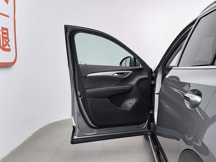 Buick Envision Plus 2025 2025款 昂科威Plus 28T 两驱白金版
