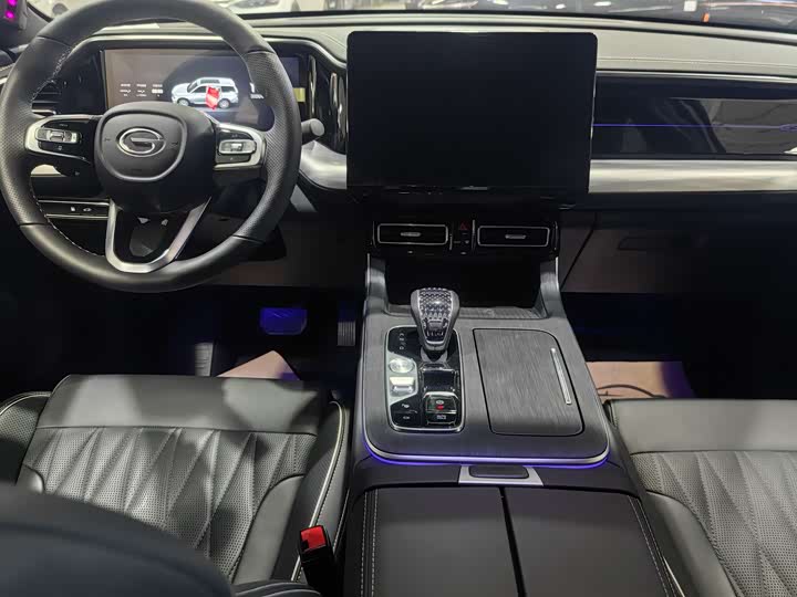 GAC Trumpchi GS8 2022 2022款 领航系列 2.0TGDI 两驱尊贵版（七座）