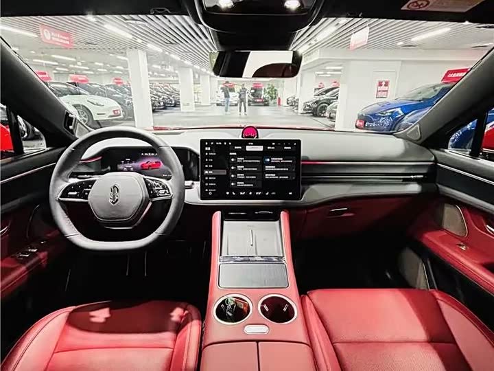 Aito M5 2025 2025款 增程 Ultra 四驱版