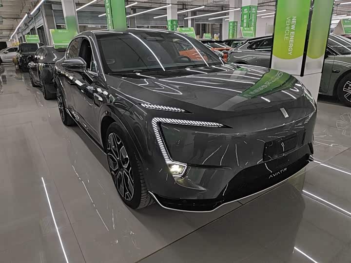 Avatr 11 2024 2024款 730 三激光后驱奢享版