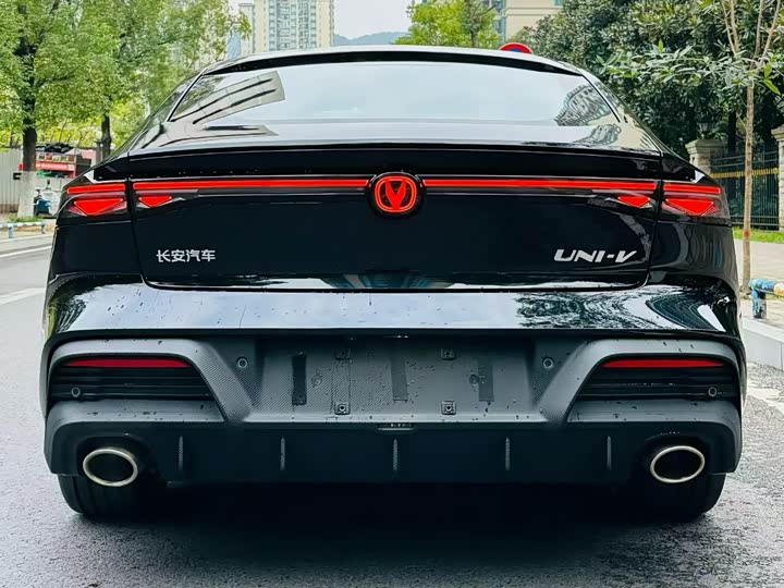 Changan UNI-V 2025 2025款 第三代 1.5T 500Bar尊贵型