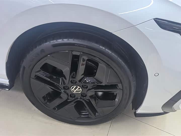 Volkswagen Golf 2025 2025款 300TSI R-Line