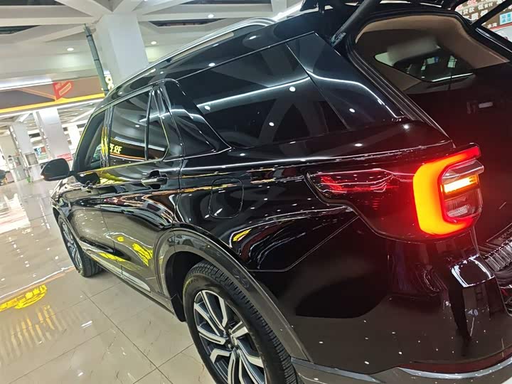 Ford Explorer 2023 2023款 EcoBoost 285 四驱钛金版 7座