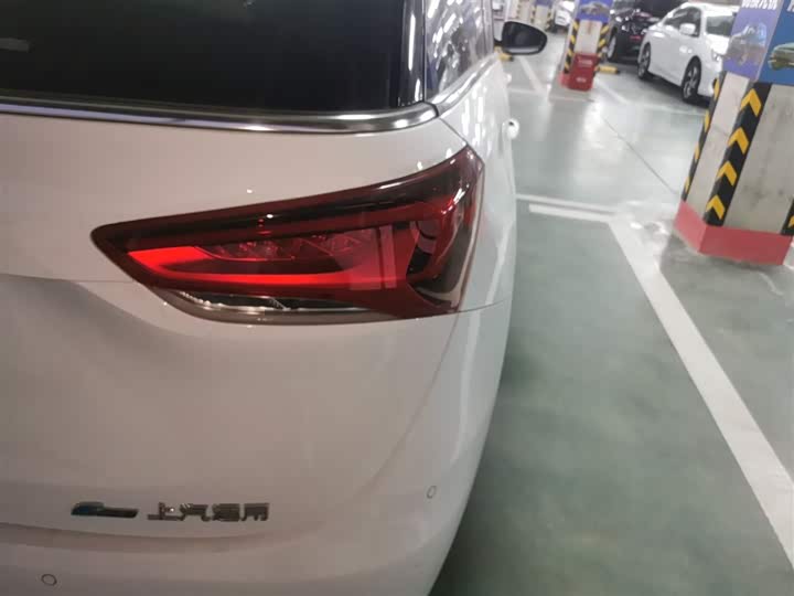 Buick GL6 2021 2021款 323T 轻混动互联豪华型