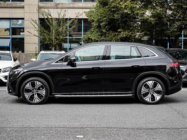 Mercedes-Benz EQE SUV 2023 2023款 350 4MATIC 豪华版