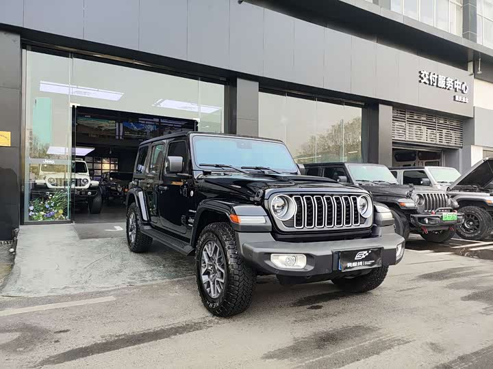 Jeep Wrangler 2024 2024款 2.0T 撒哈拉四门版