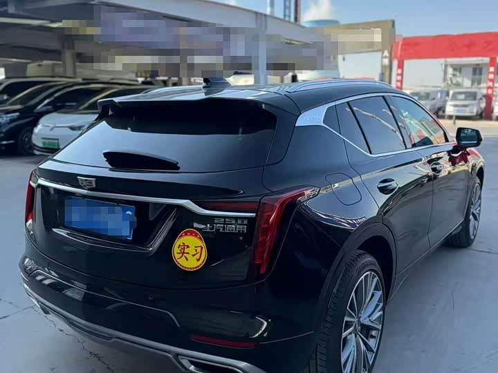 Cadillac GT4 2023 2023款 25T 豪华型