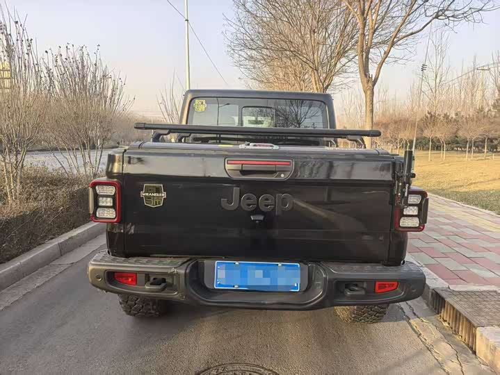 Jeep Gladiator 2022 2022款 3.6L 先行版