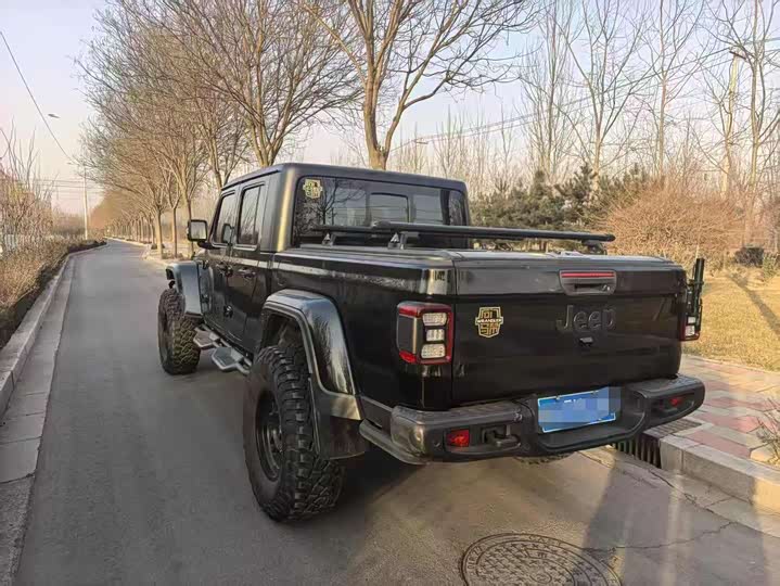 Jeep Gladiator 2022 2022款 3.6L 先行版