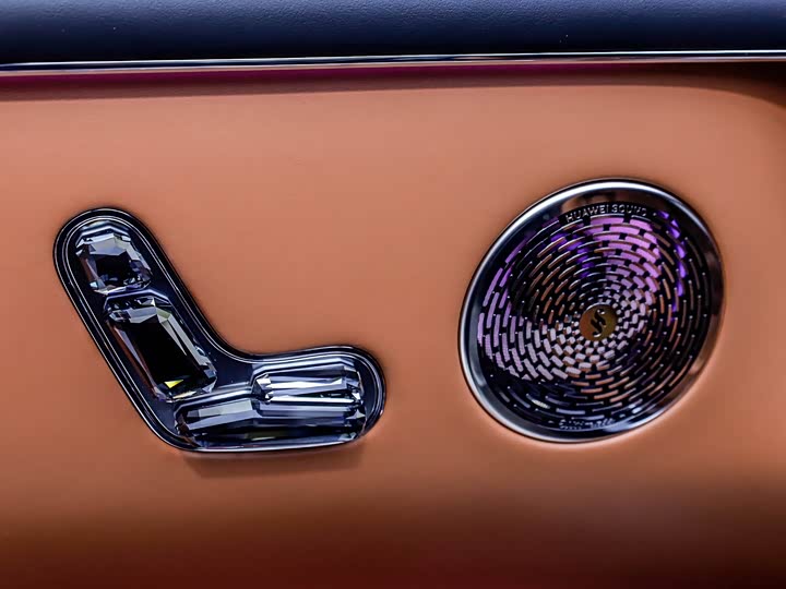 Maextro S800 2025 2025款 增程 星辉行政版 4座