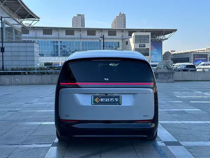 LiXiang Mega 2025 2025款 Home 家庭特别版