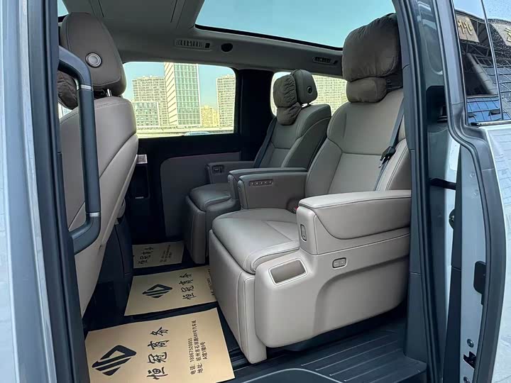 LiXiang Mega 2025 2025款 Home 家庭特别版