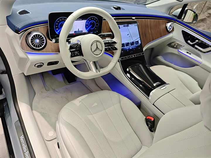 Mercedes-Benz EQE 2025 2025款 500 4MATIC 先锋版