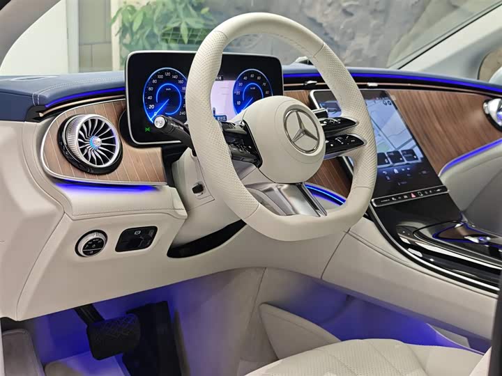 Mercedes-Benz EQE 2025 2025款 500 4MATIC 先锋版