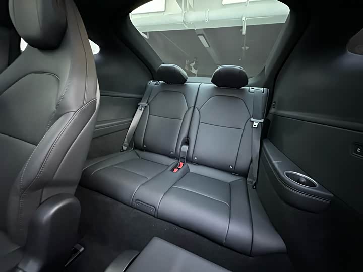 Tesla Model Y 2025 2025款 长续航全轮驱动版