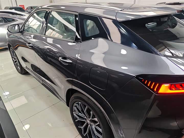 Changan UNI-Z Hybrid 2025 2025款 智慧新蓝鲸 125km 战舰+