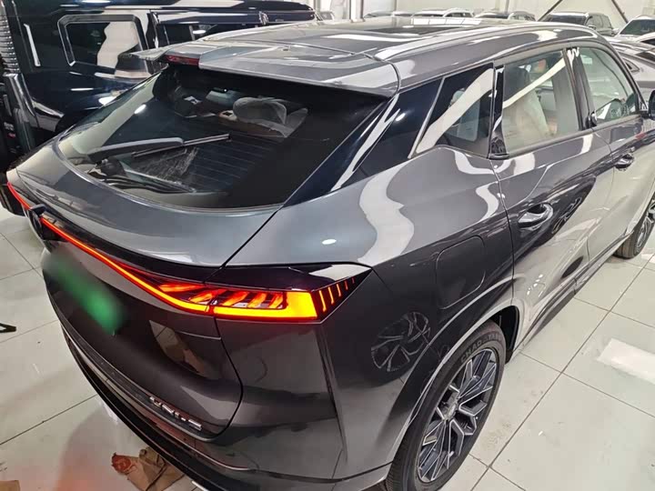 Changan UNI-Z Hybrid 2025 2025款 智慧新蓝鲸 125km 战舰+