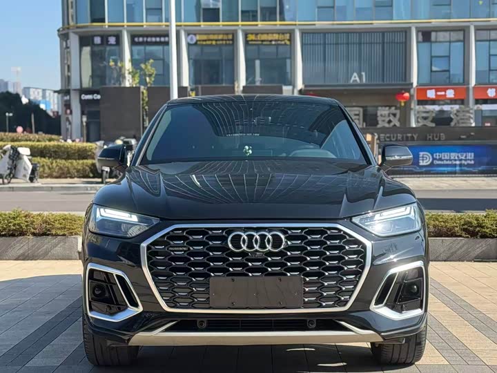 Audi Q5L Sportback 2022 2022款 改款 40 TFSI 豪华型