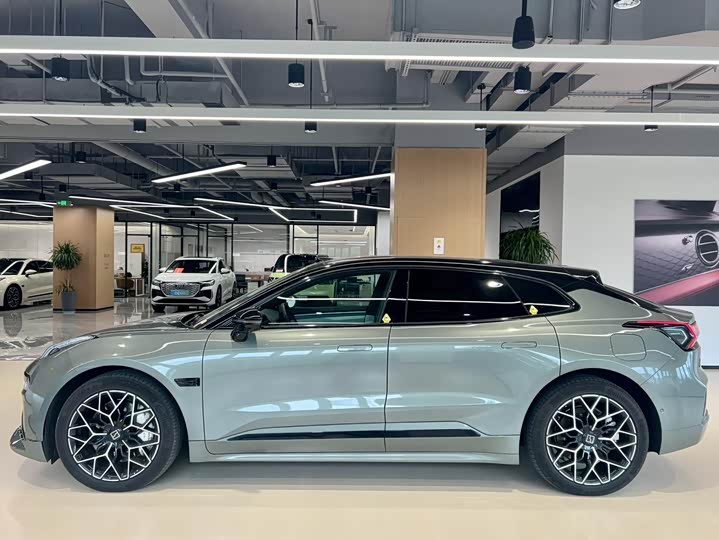 Zeekr 001 2025 2025款 YOU版 100kWh 四驱