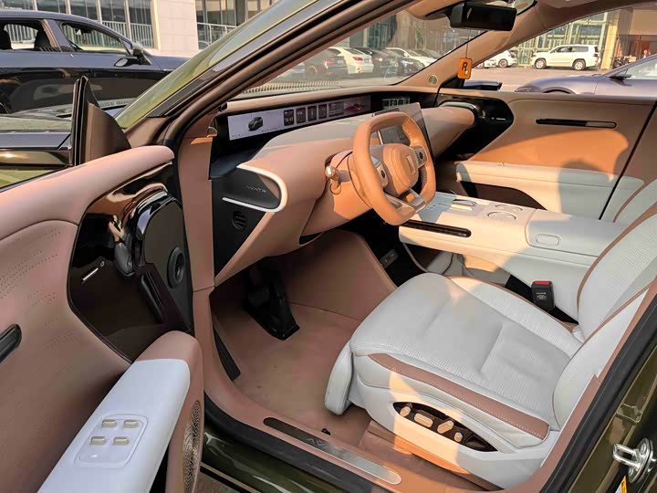 Avatr 07 2024 2024款 Ultra增程版四驱