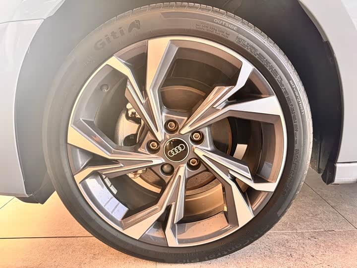 Audi A3 2025 2025款 Sportback 35TFSI 飞驰尊享型