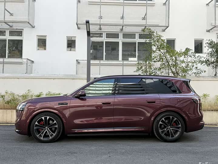 Aito M8 2025 2025款 增程 Ultra版 53.4kWh 5座版