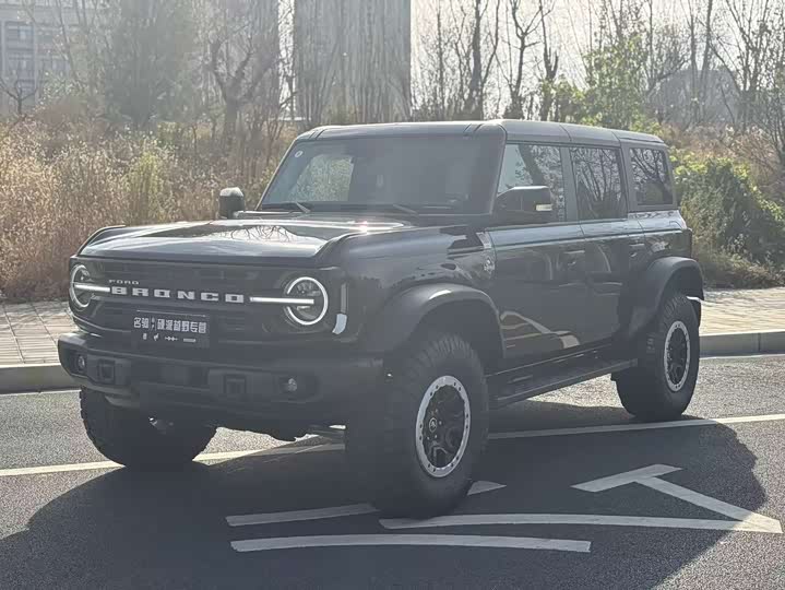 Ford Bronco 2024 2024款 2.3T 长滩大脚越野版