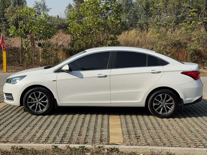 Chery Arrizo 5 2021 2021款 PRO 1.5L 手动青春版