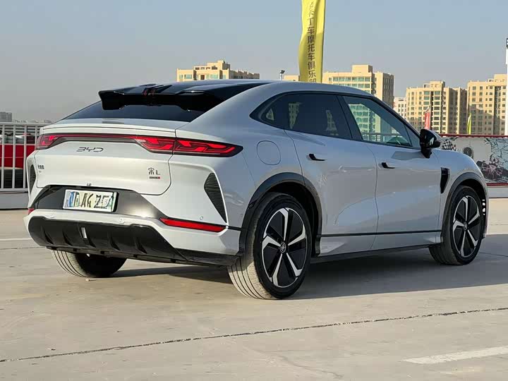 BYD Song L 2025 2025款 智驾版 662km 激光雷达卓越型