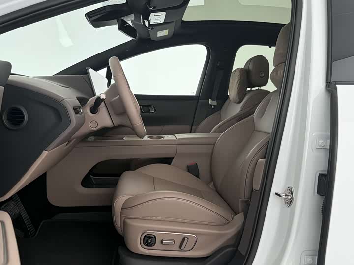 LiXiang i6 2025 2025款 两驱标准版