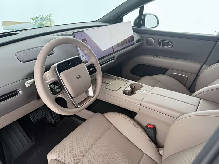 LiXiang i6 2025 2025款 两驱标准版