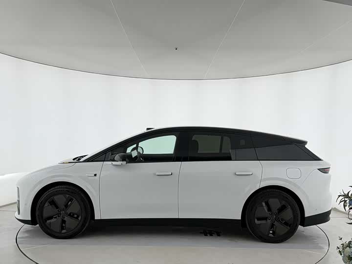 LiXiang i6 2025 2025款 两驱标准版