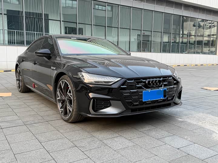 Audi A7L 2025 2025款 45 TFSI quattro 黑武士版