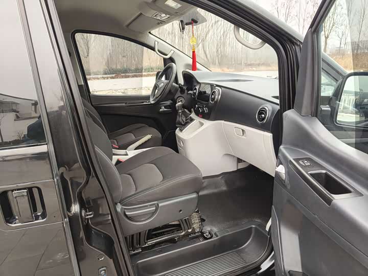 JAC Refine M3 2019 2019款 PLUS 创客版 1.8L 豪华智能型