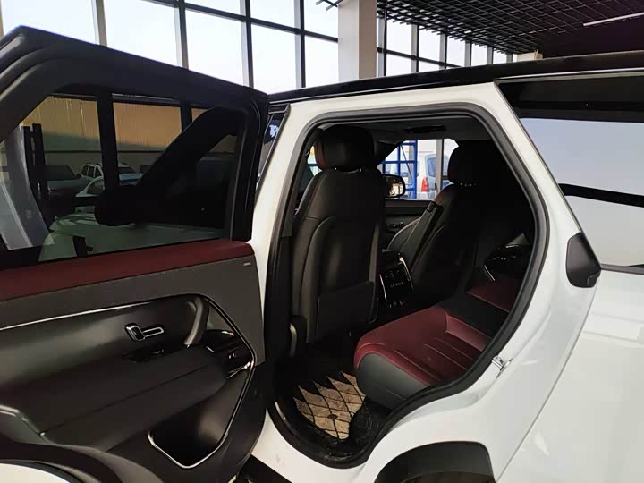 Land Rover Range Rover Sport 2024 2024款 400PS Dynamic SE