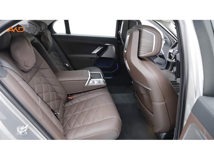 BMW 7 Series 2023 2023款 740Li 领先型 M运动套装