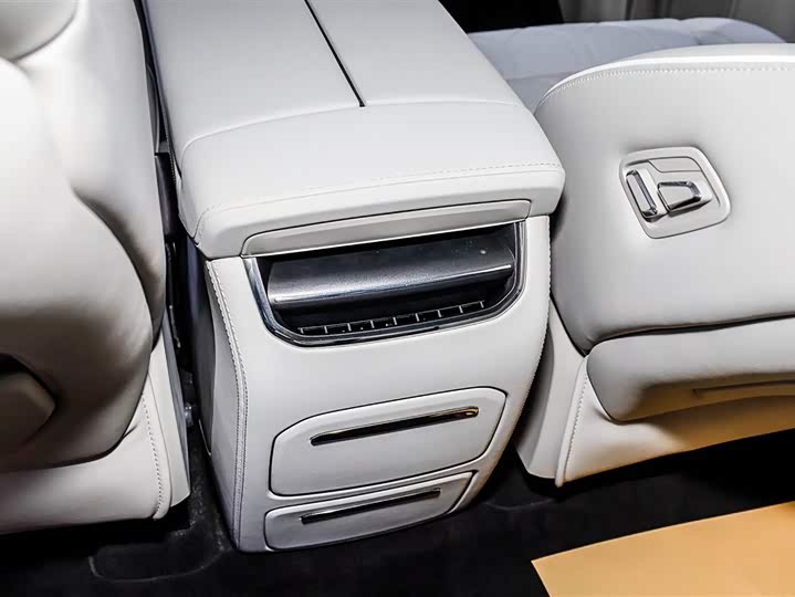 Volvo EM90 2025 2025款 Ultra 六座