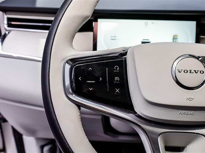 Volvo EM90 2025 2025款 Ultra 六座