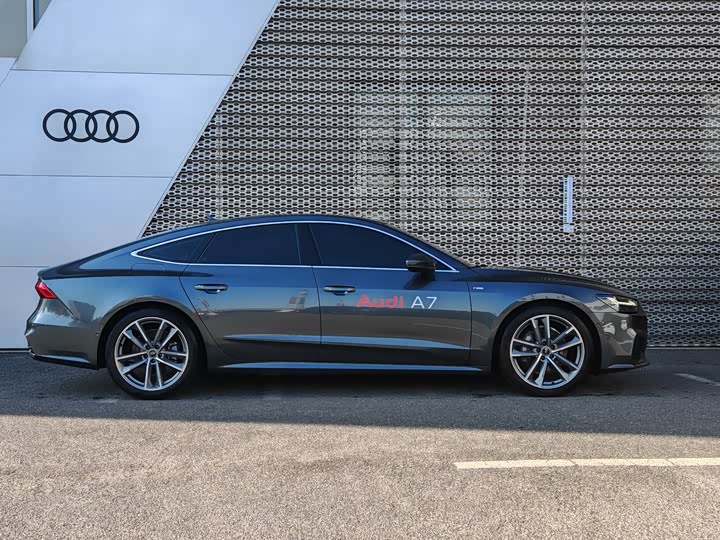 Audi A7 2024 2024款 45 TFSI 臻选型