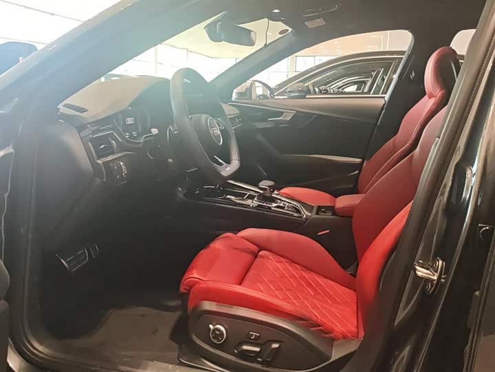 Audi S4 2024 2024款 S4 3.0TFSI