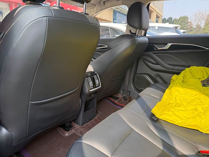 Bestune B70 2024 2024款 龙腾版 1.5T 领跃型