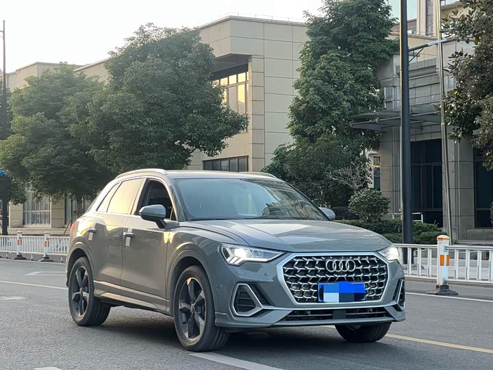 Audi Q3 2024 2024款 35 TFSI 时尚动感型