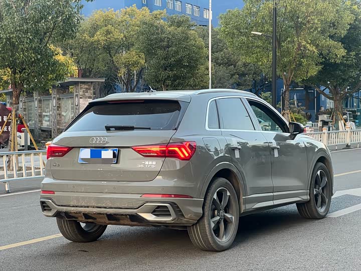 Audi Q3 2024 2024款 35 TFSI 时尚动感型